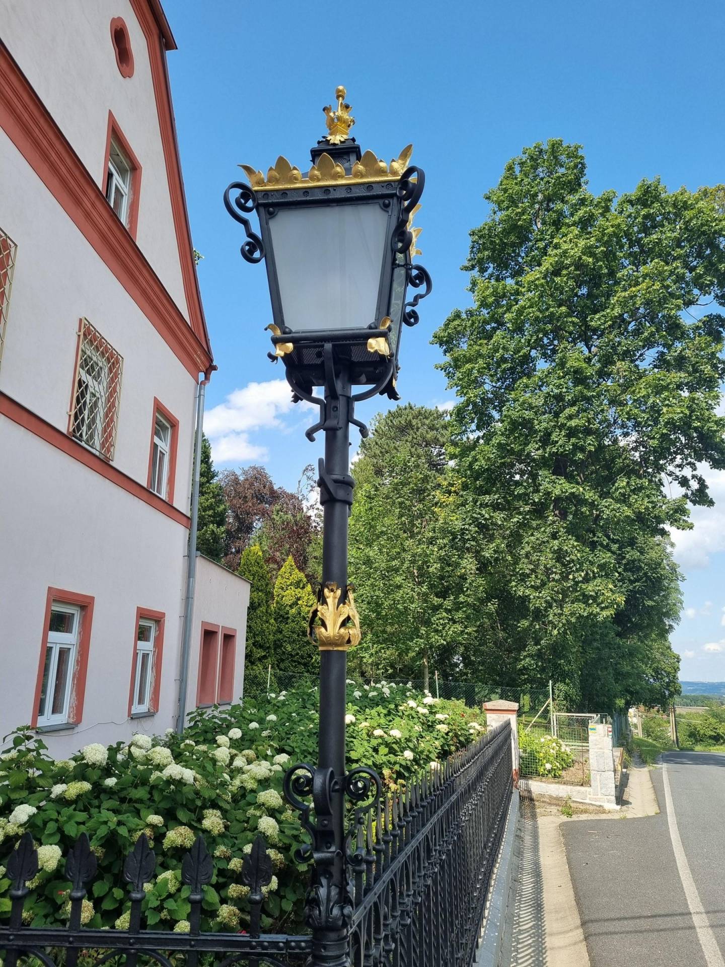 Historická lampa po renovaci