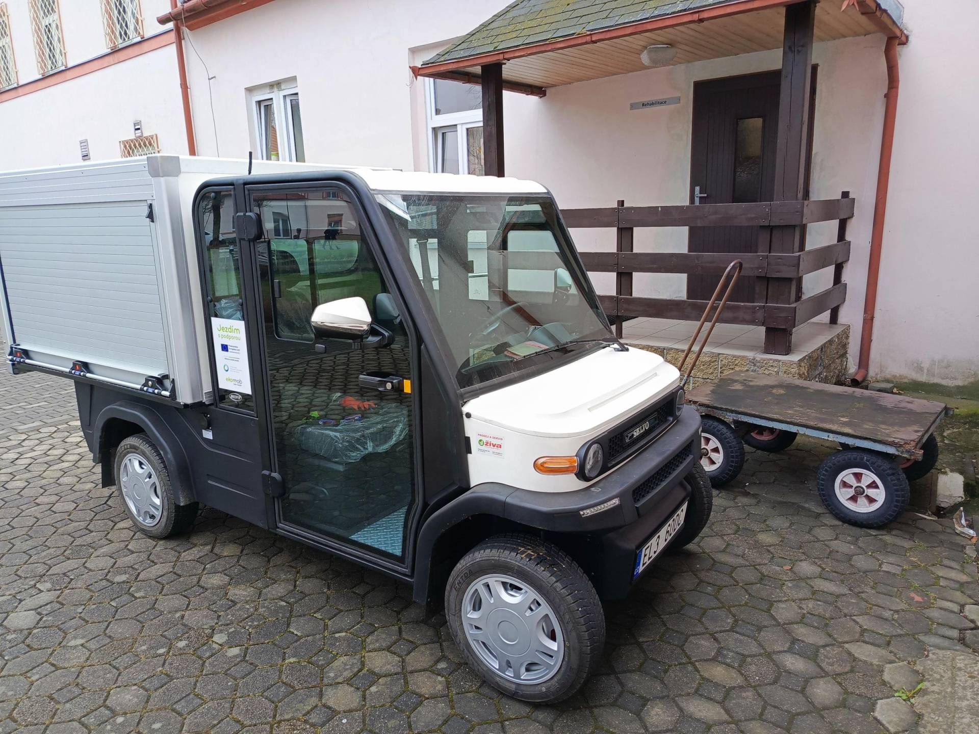 elektromobil