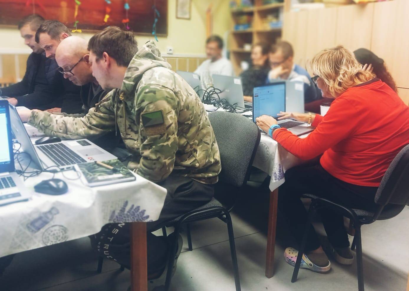 Nový začátek: Vzdělávací aktivity pro nezaměstnané s omezeným přístupem